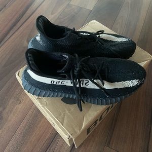 Yeezy Oreo